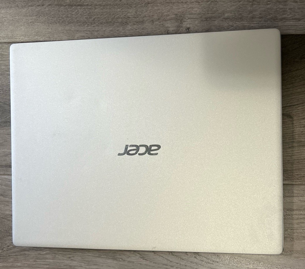 Acer Swift SF313-53 13″ 2k QHD Display i5 11th Gen CPU 8GB RAM 120GB SSD Win 11H