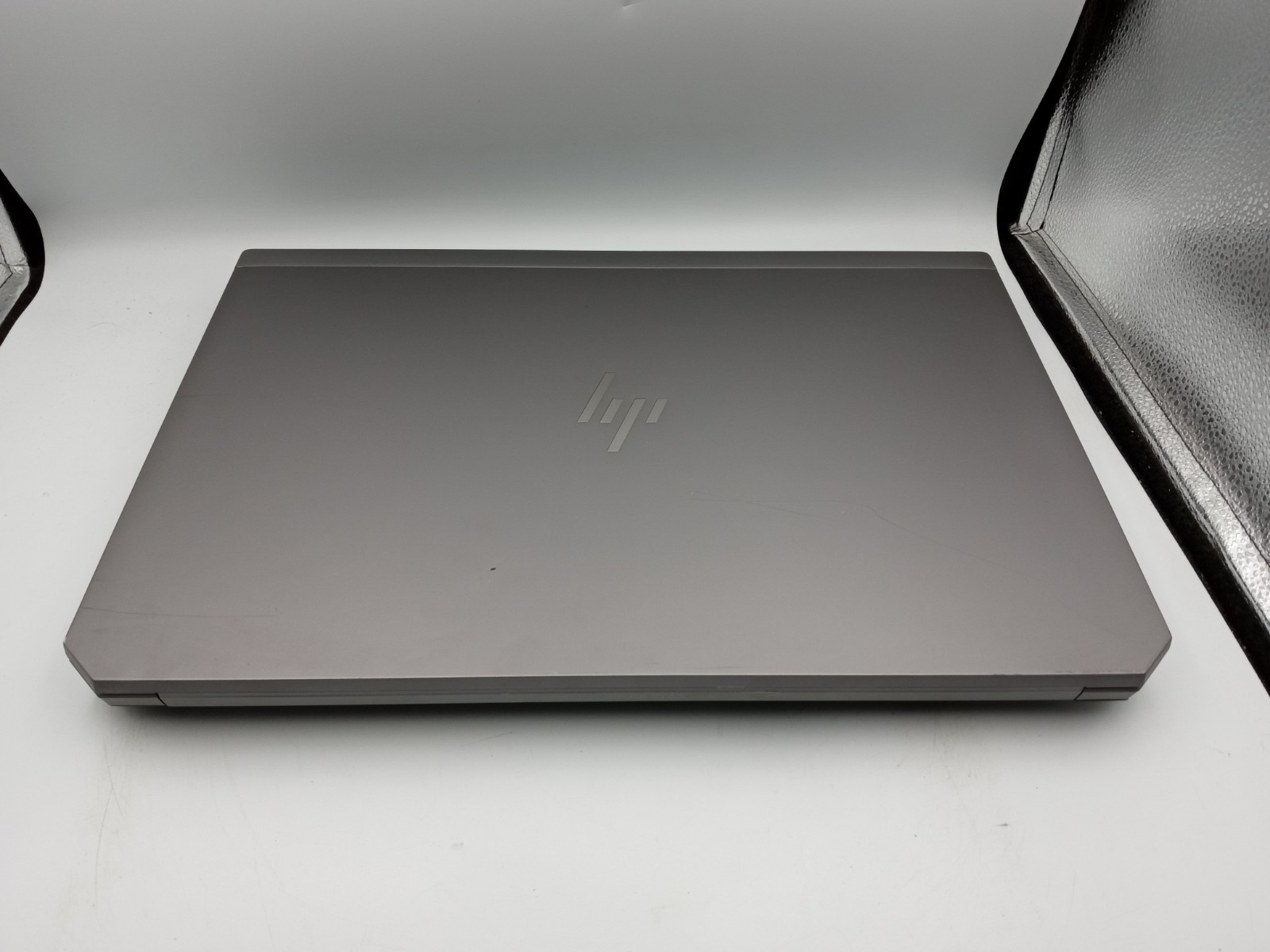 HP ZBook 17 G6 Intel i7-9750H 16GB RAM 128GB SSD Win11 T1000 – READ -RR