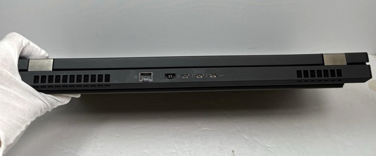 Lenovo ThinkPad P17 Gen 2 17.3″ i7-11800H 512GB SSD 16GB, RTX A2000, Batt 98%