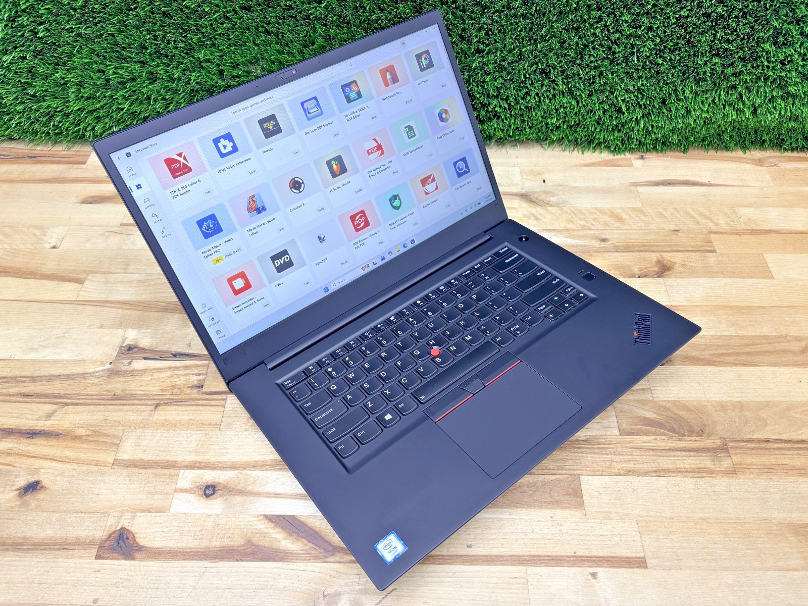 Lenovo ThinkPad P1 Intel Xeon 2.70GHz 32GB RAM 512GB SSD Nvidia Q P2000 Win11 P*