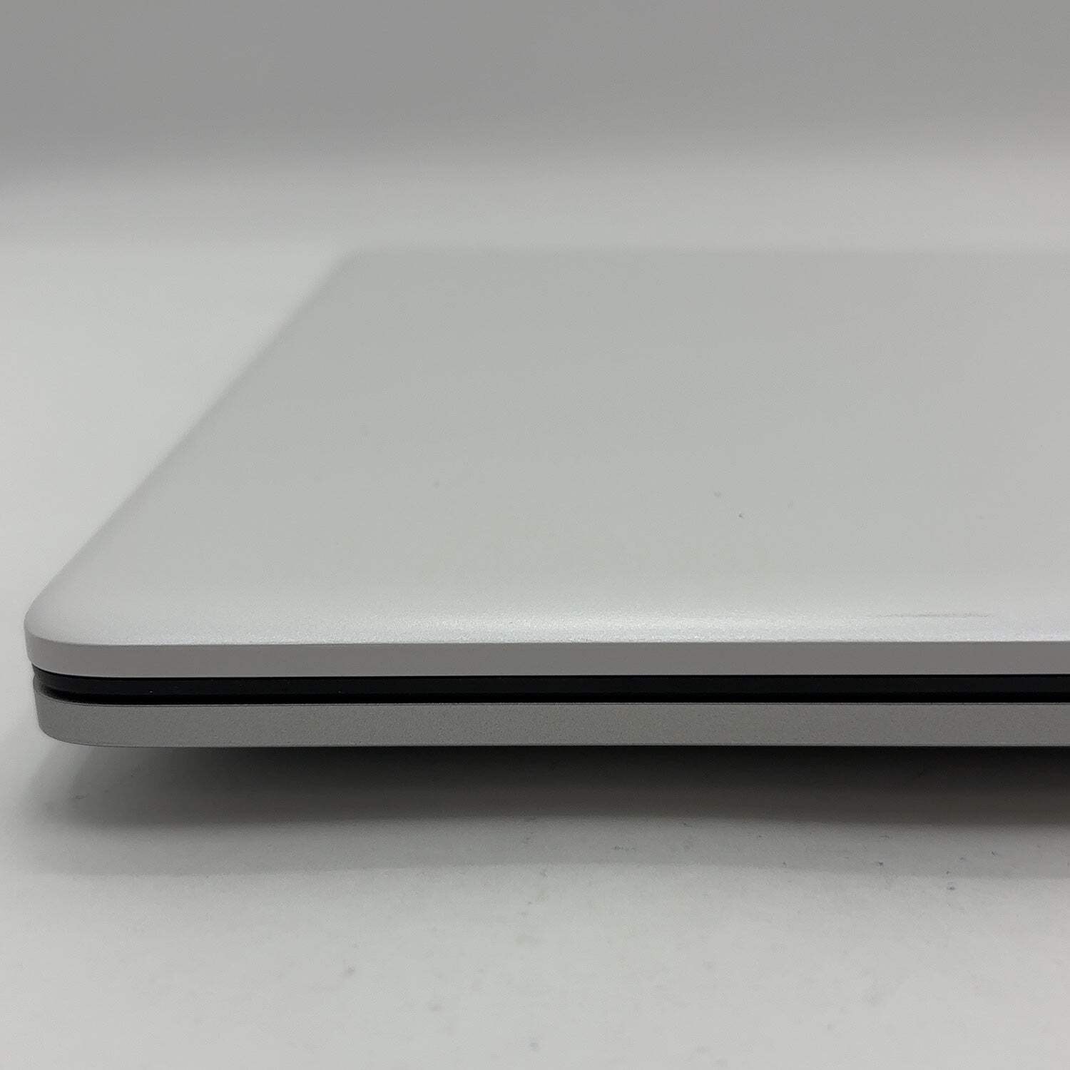 Broken HP Laptop 17-CN3XXX 17.3″ N200 1.0GHz 4GB RAM 128GB SSD Bad Trackpad