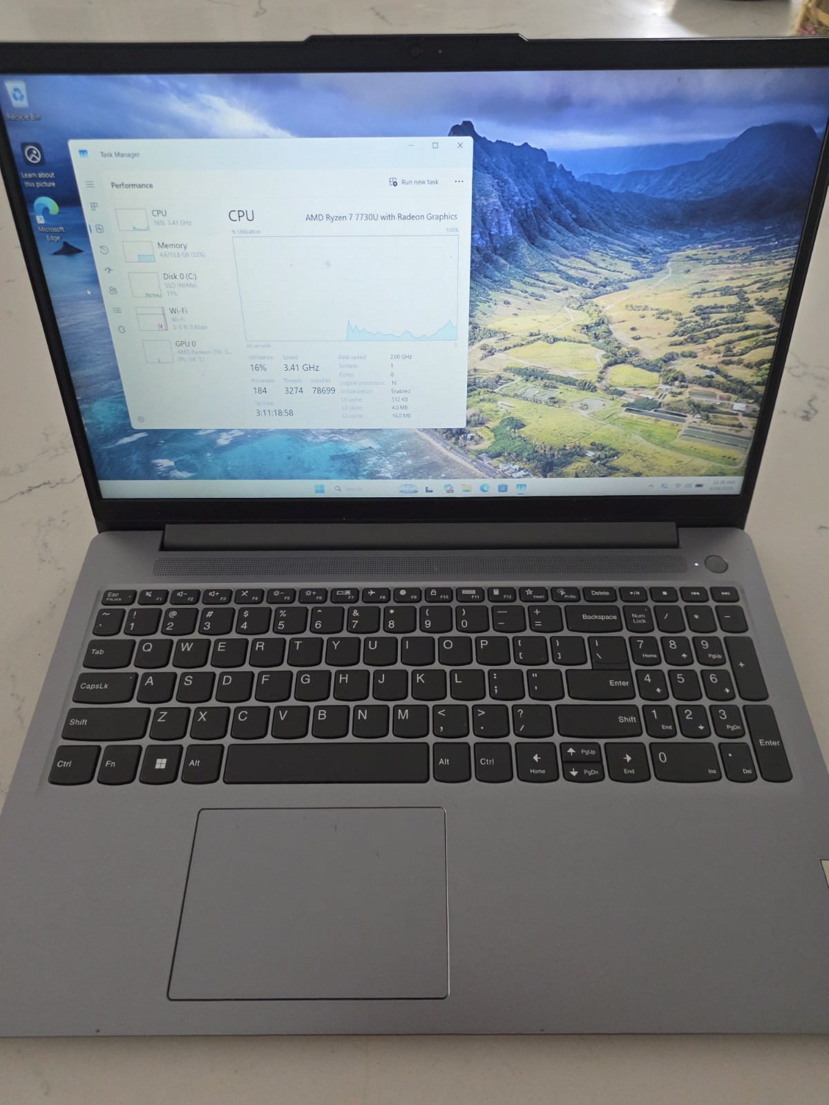 Lenovo IdeaPad Slim 3 15ABR8 15.6″ (1TB SSD, 16GB, AMD Ryzen 5 7730U