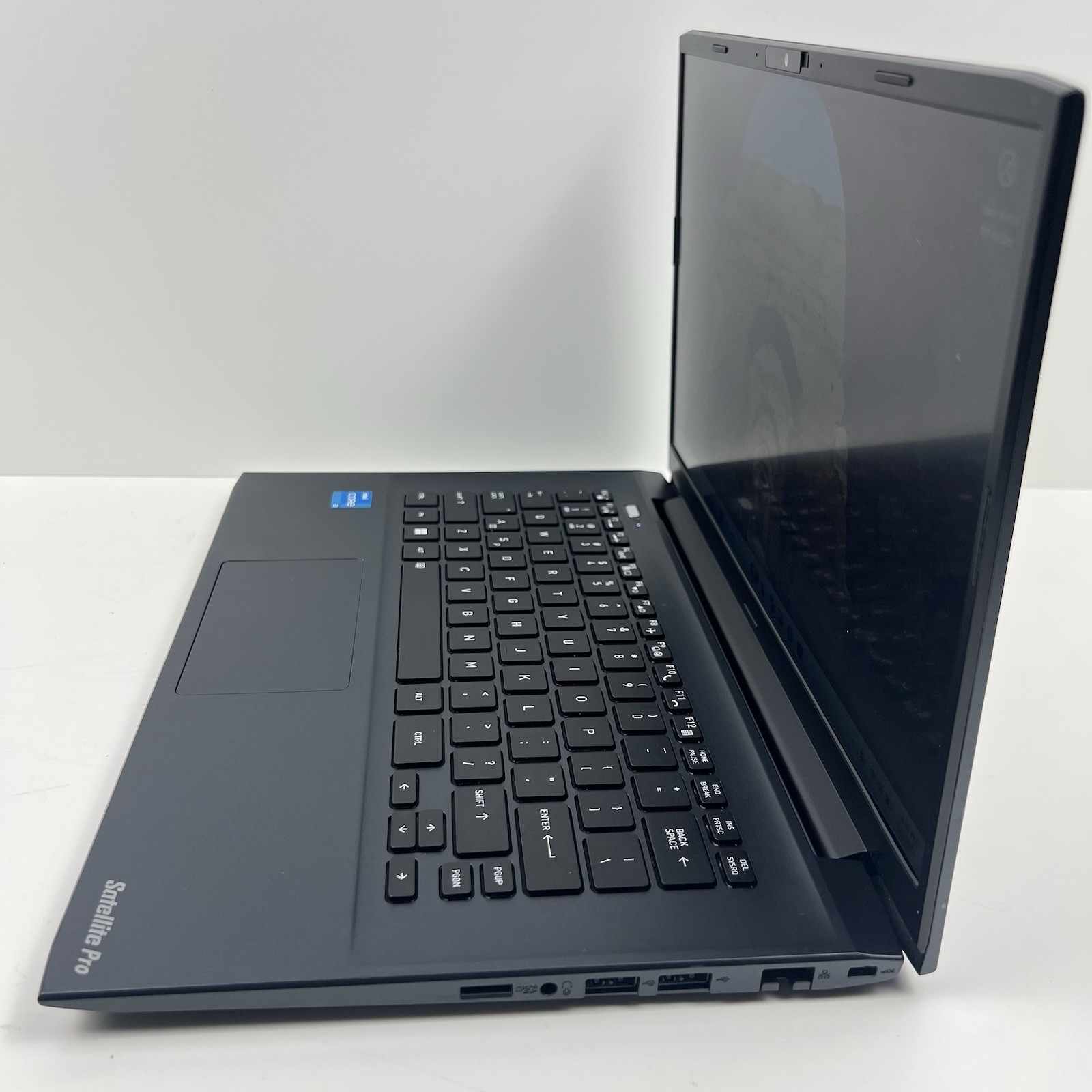 Dynabook Satellite Pro C40-K 14″ Intel Core i3-1215U 8GB Ram 256GB SSD Win 11