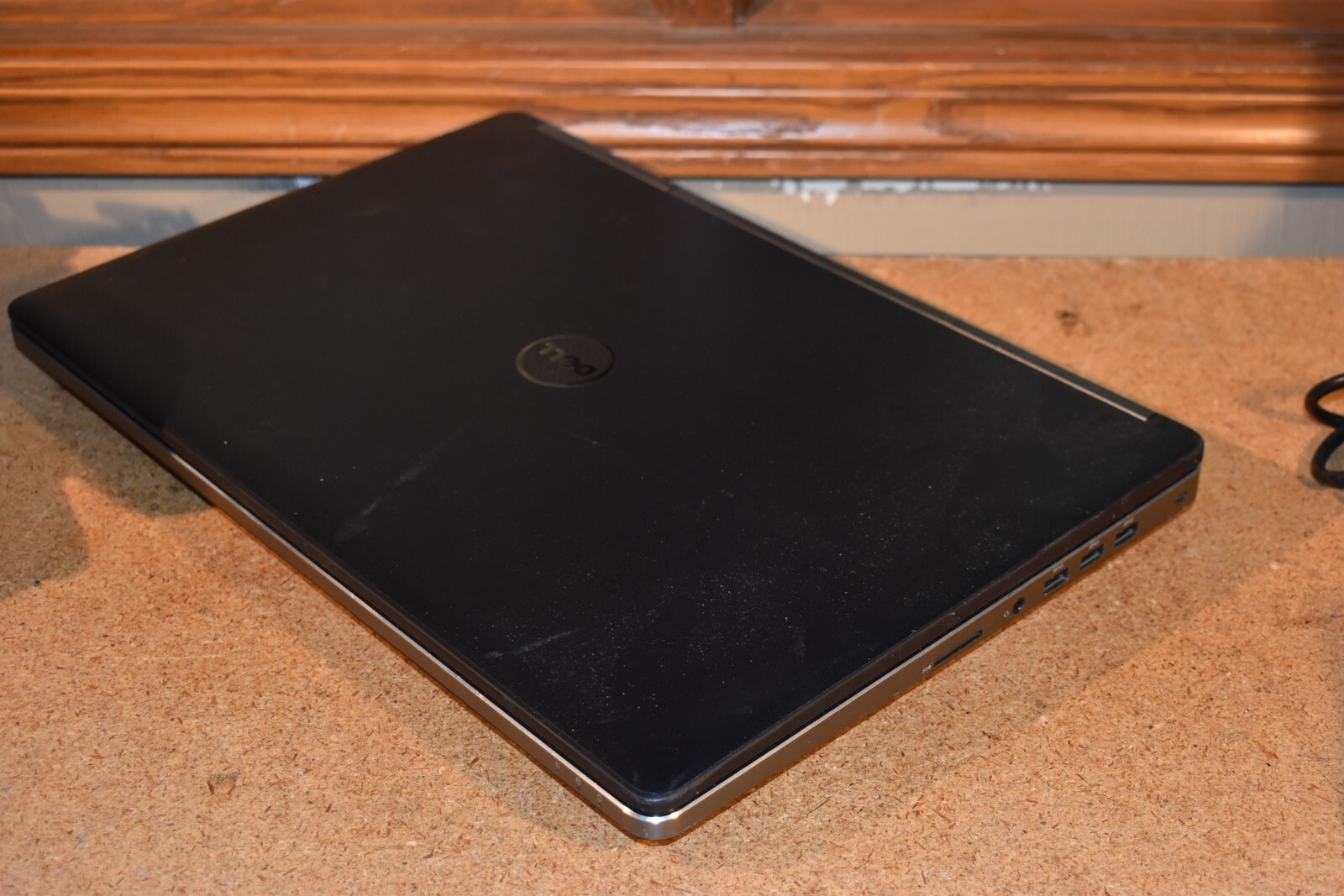 Dell Precision 7710 17″ i7-6820HQ 32GB 512GB SSD NVidia M3000M Windows 7 Pro
