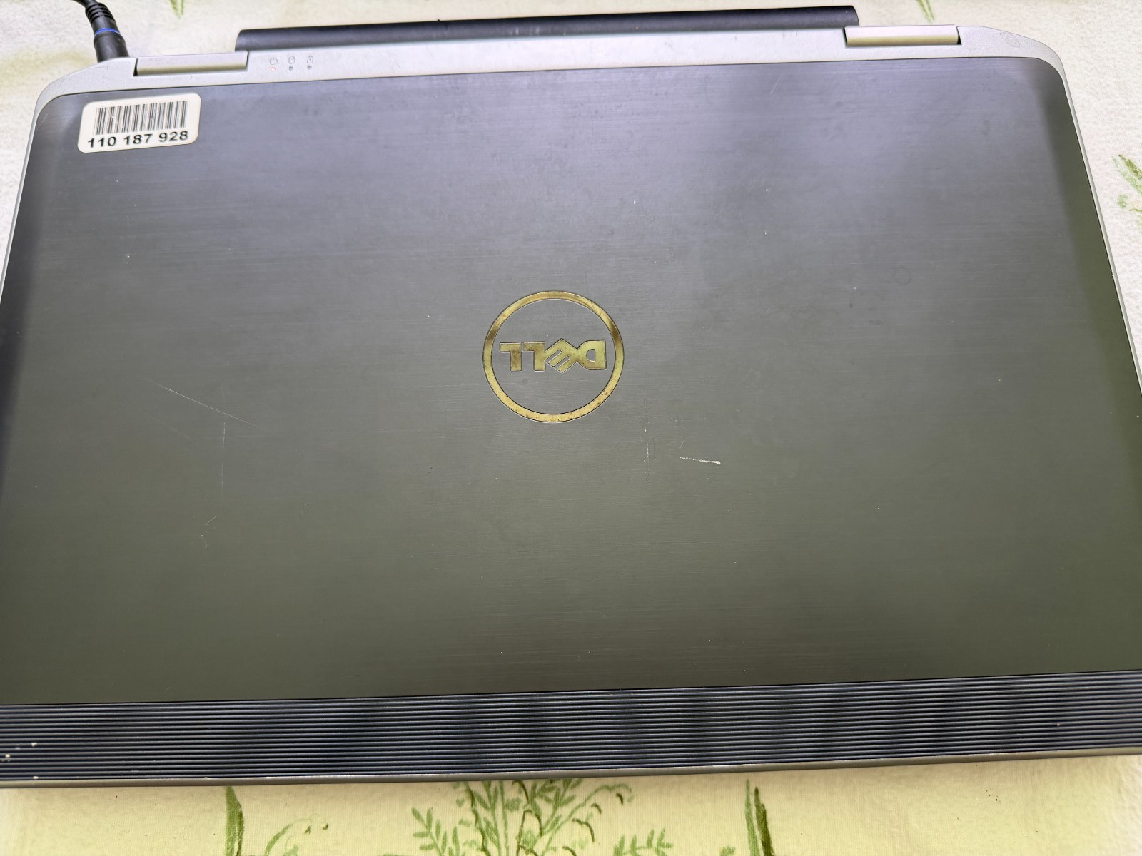 Dell Latitude E6330 Intel Core i5 boots but is locked – for parts only