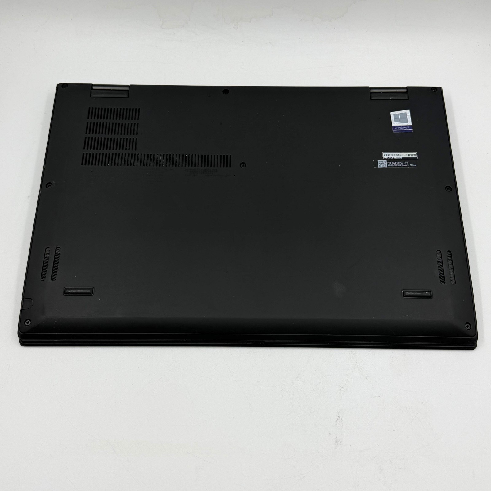 Lenovo ThinkPad X1 Yoga Gen 3 i5-8350U 16GB RAM 512GB Black Win 10 Pro
