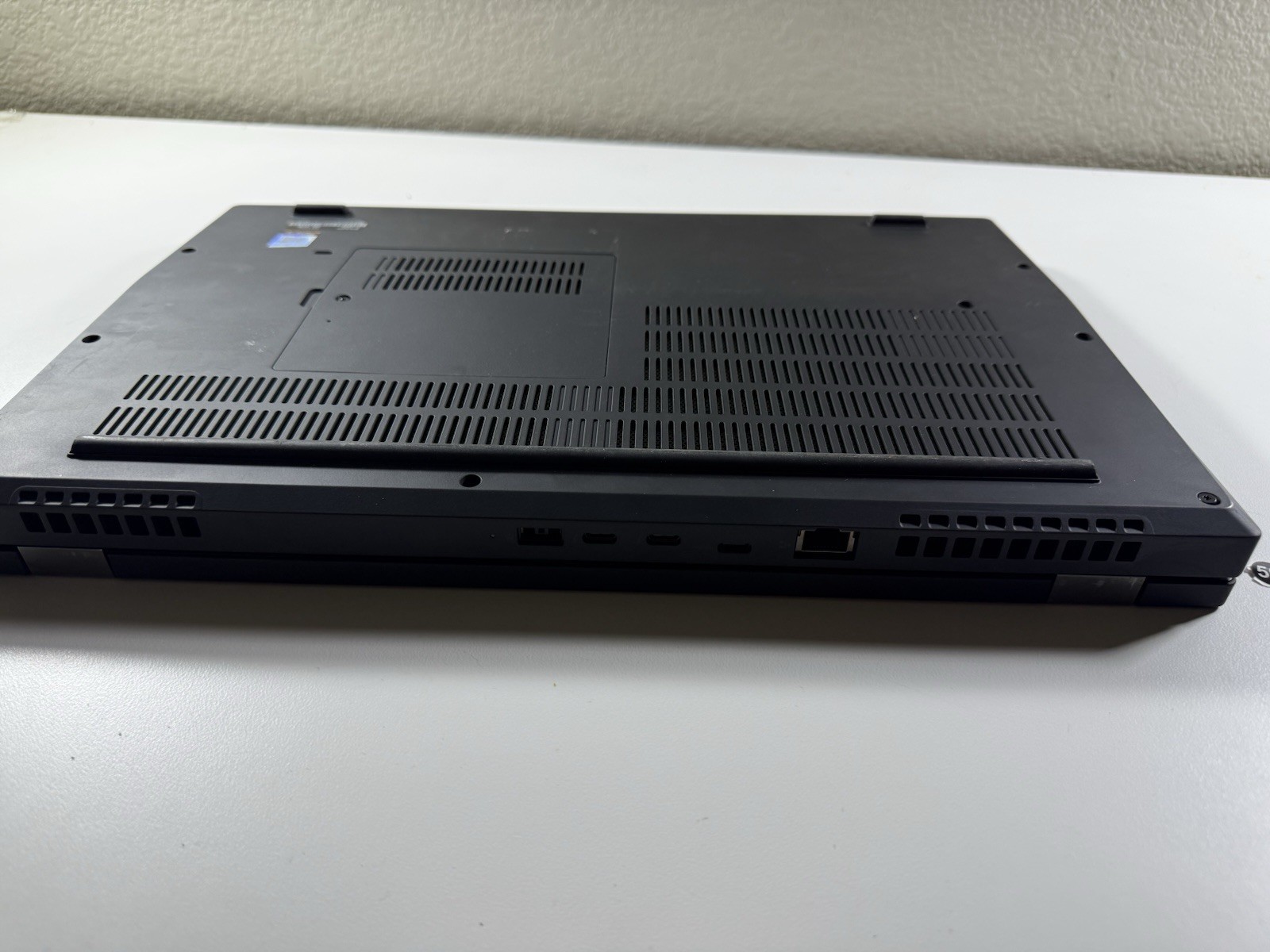 LENOVO THINKPAD P15 GEN 1 | CORE I7-10850H 512GB 8GB RAM WIN 11 NVIDIA T1000