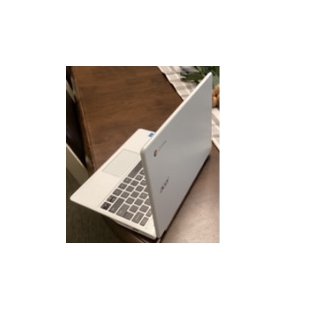 Acer Chromebook C720 Series, White, Black Keyboard, Google Operating System