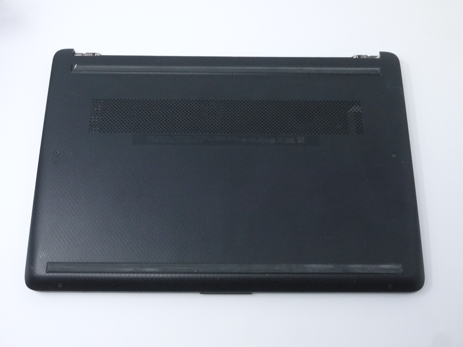 HP Laptop 14-FQ0013DX 14″ Laptop – AMD 3050U / 4GB / 128GB SSD / Win11 – Look