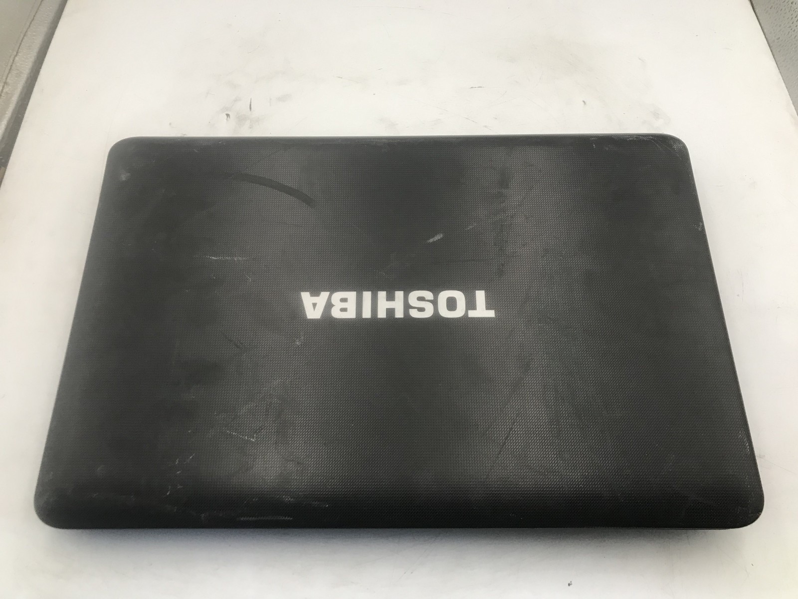 TOSHIBA SATELLITE C655D S5209 – BOOTS TO BIOS – AMD E 350 – NO RAM -READ DESC-BB