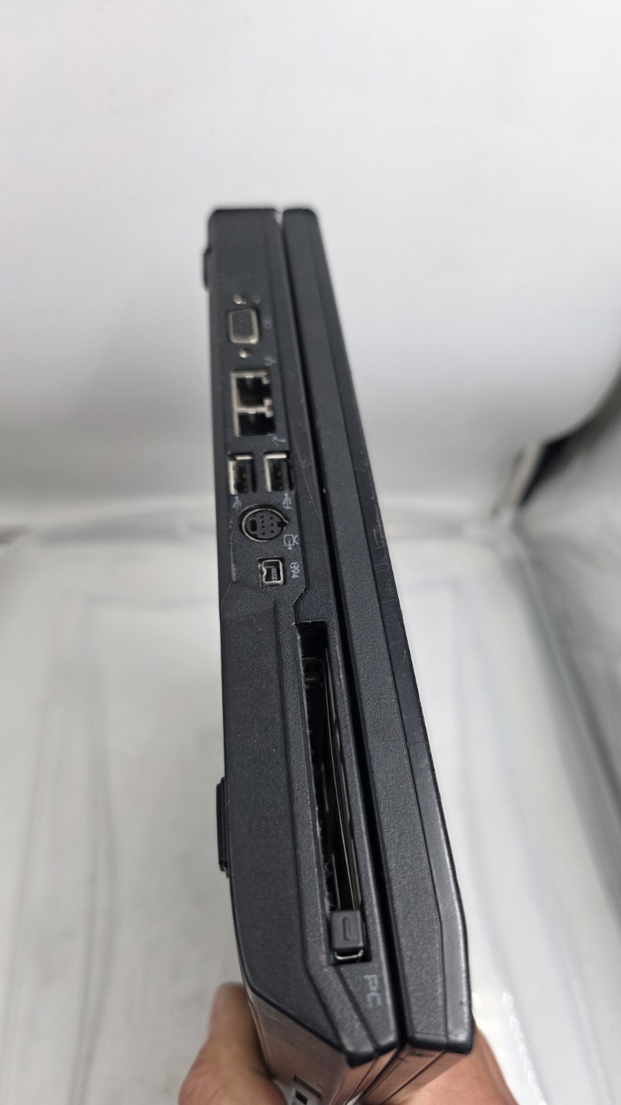 Dell Latitude E5400 14″ Laptop Intel Core WiFi – NO OS P8400 2GB 160GB DVD