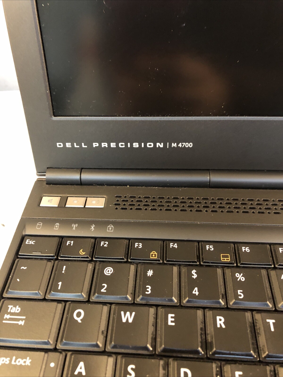 Dell Precision M4700 i5-3360M 2.80GHz CPU 8GB RAM No HDD boot to bios