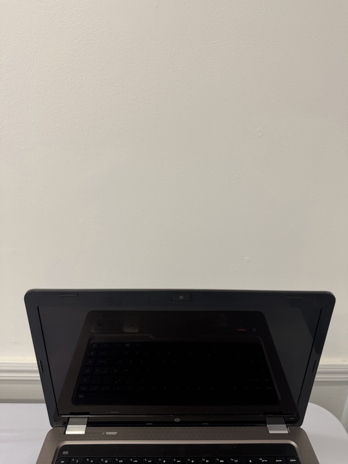 HP Notebook G62-355DX Laptop – AMD – Unknown if Screen is Good – Read Desc