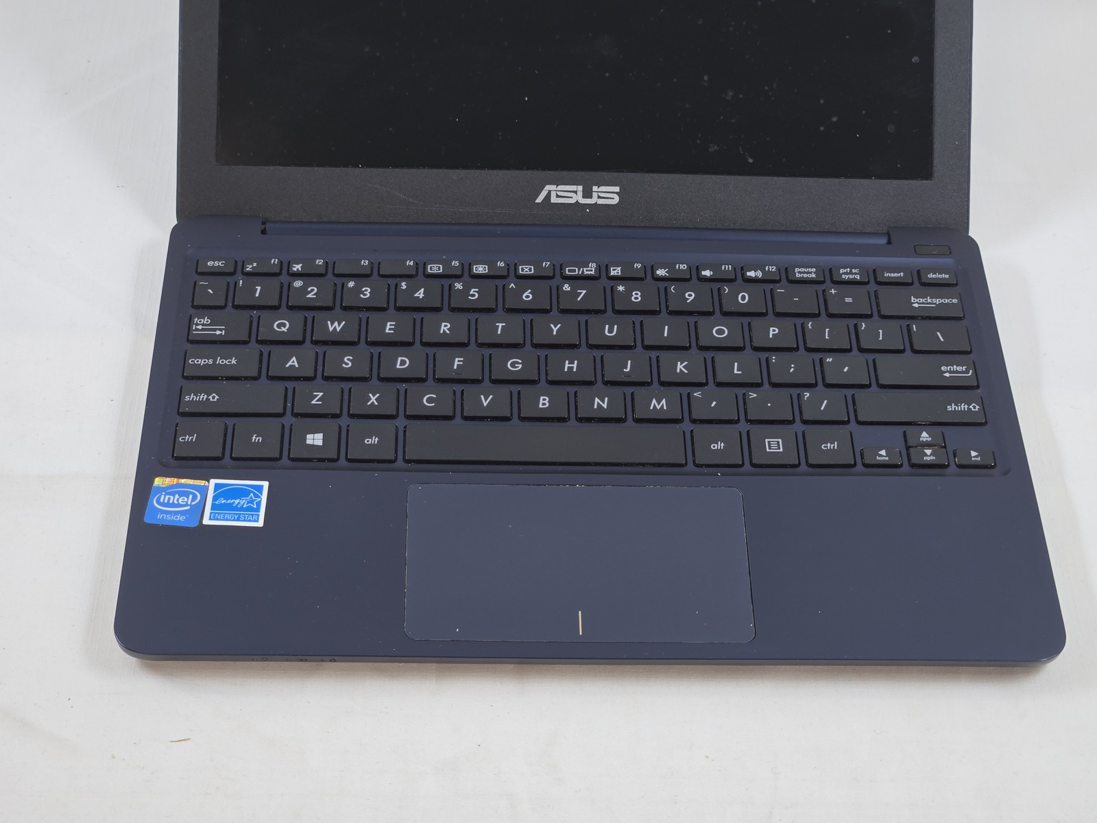 ASUS X205TA 11.6″ Intel Atom 2GB RAM 32GB eMMC Windows 8.1 Laptop *Parts Only*