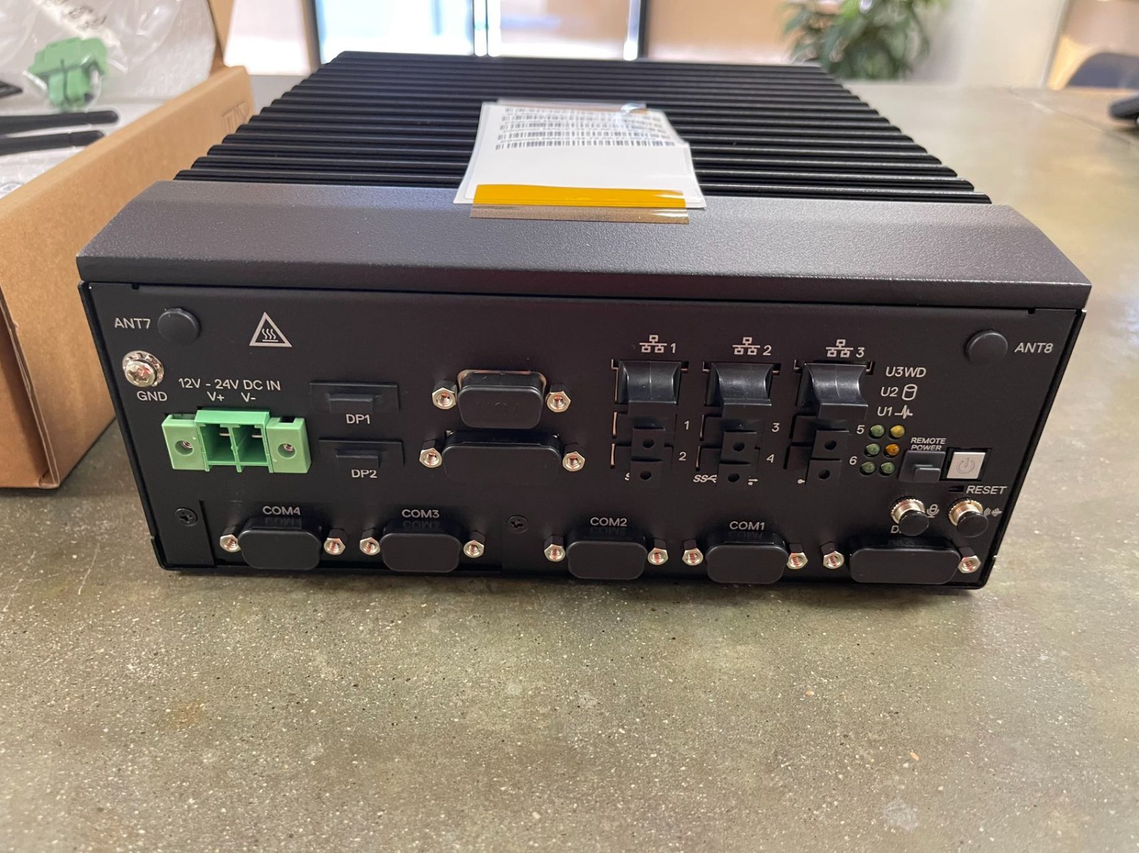 Dell Gateway 5200 i3 8GB 256GB Edge Network Platform Gateway YW8GJ