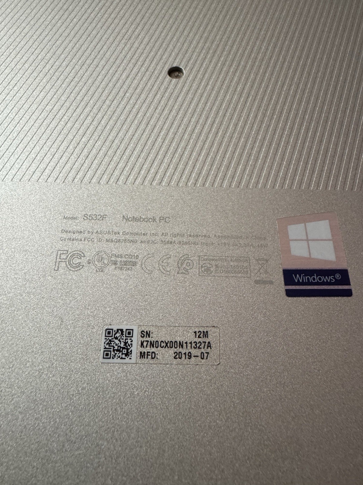 ASUS VivoBook S15 S532F Intel Core i5 15.6″ Gold w/ Charger
