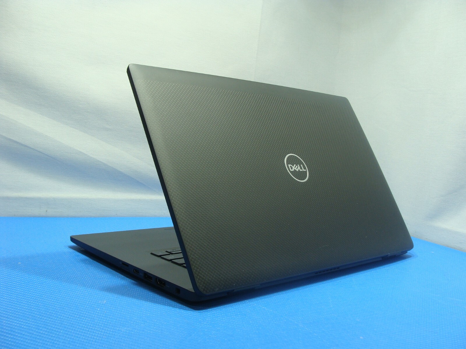 Dell Latitude 7520 15.6″ FHD Intel i7-1185G7 3GHz 16GB 256GB +Charger Win 10 Pro