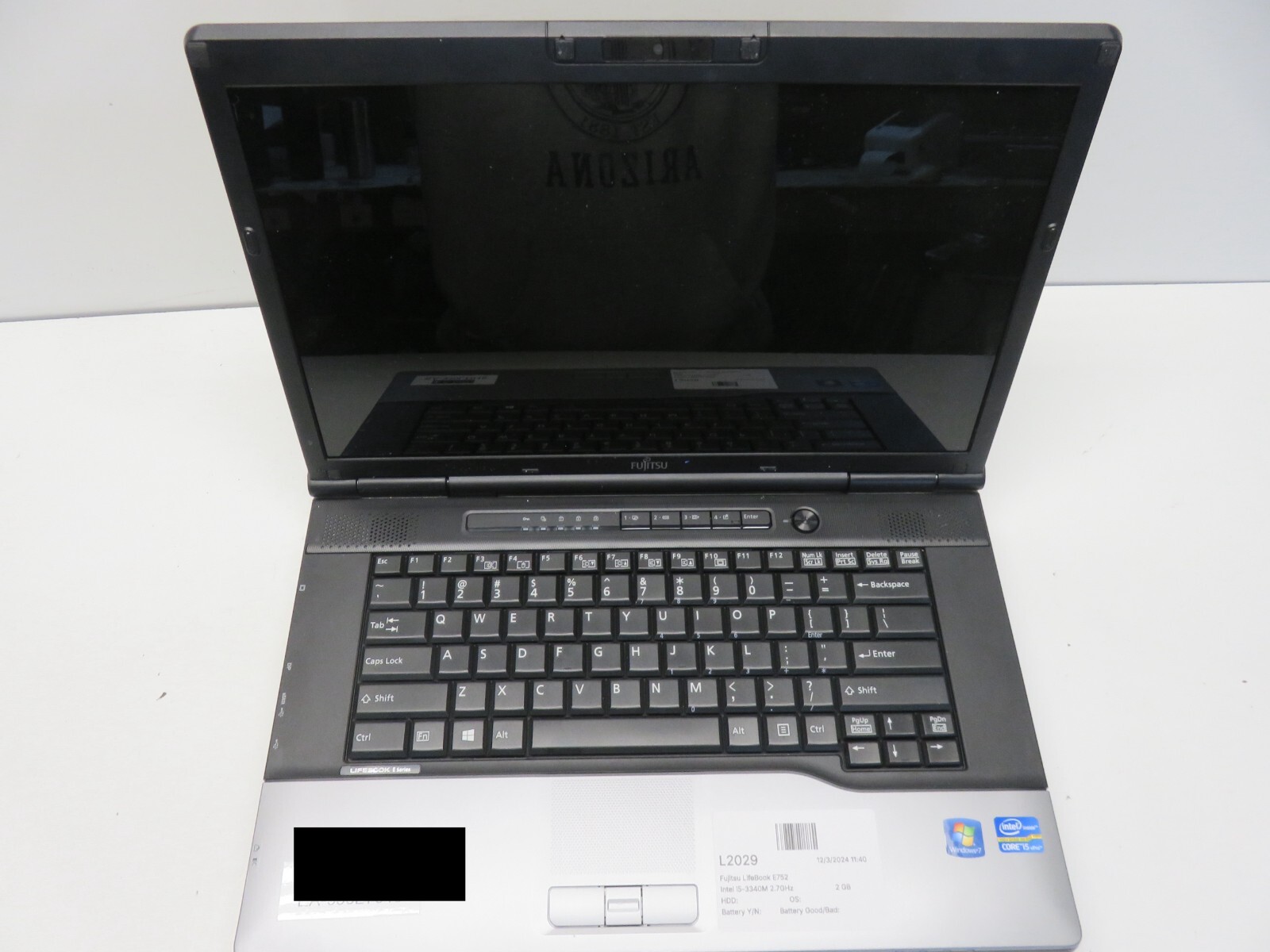 Fujitsu LifeBook E752 Intel i5-3340M 2.7GHz 2 GB NO HDD No Batt