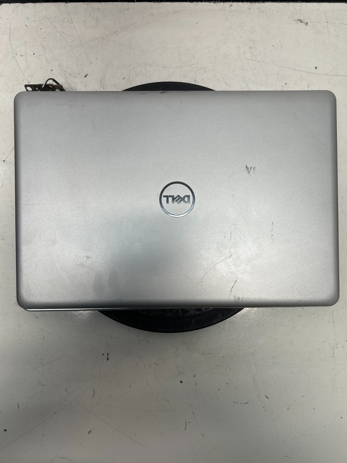 Dell Inspiron 15 5584 Intel Core i7-8565u NO RAM NO HDD NO BAT – FOR PARTS