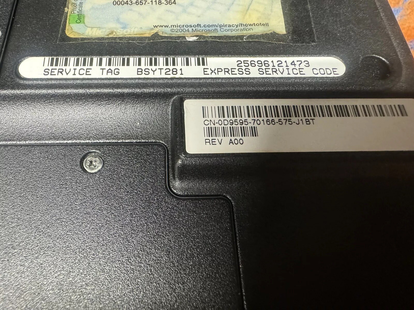 Dell Inspiron 700m, 12.1 TFT, Win7pro, 80GB,, 2GB, DVD-RW, Wifi. #002