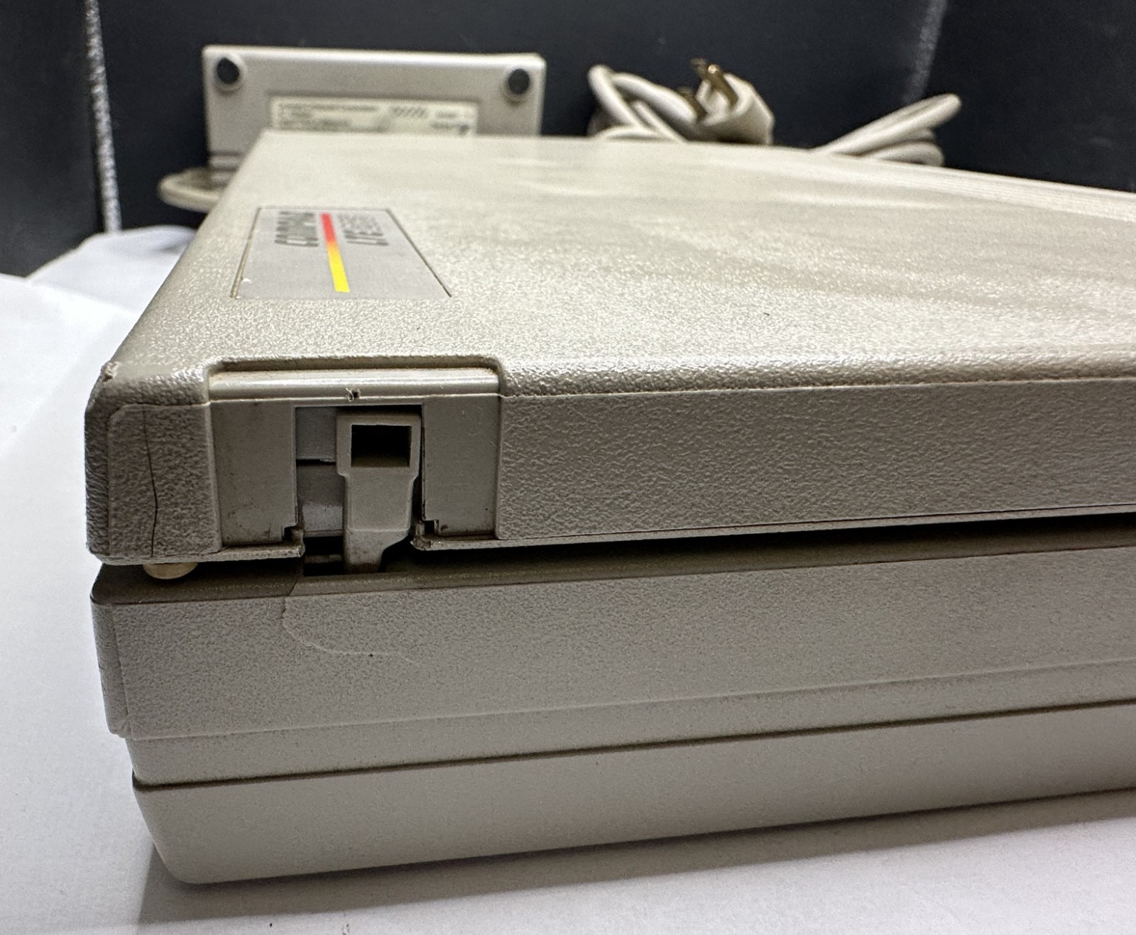 VINTAGE COMPAQ LTE/286 LAPTOP W/ AC ADAPTER, STRICTLY AS IS FOR PARTS/REPAIR!