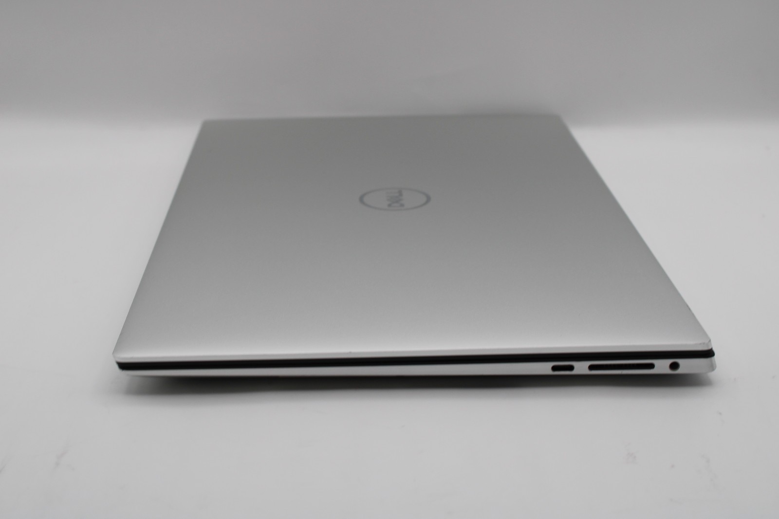 Dell XPS 15 9500 i7-10875H @ 2.6 GHz 16GB RAM 1 TB SSD GTX 1650 Ti W11Pro