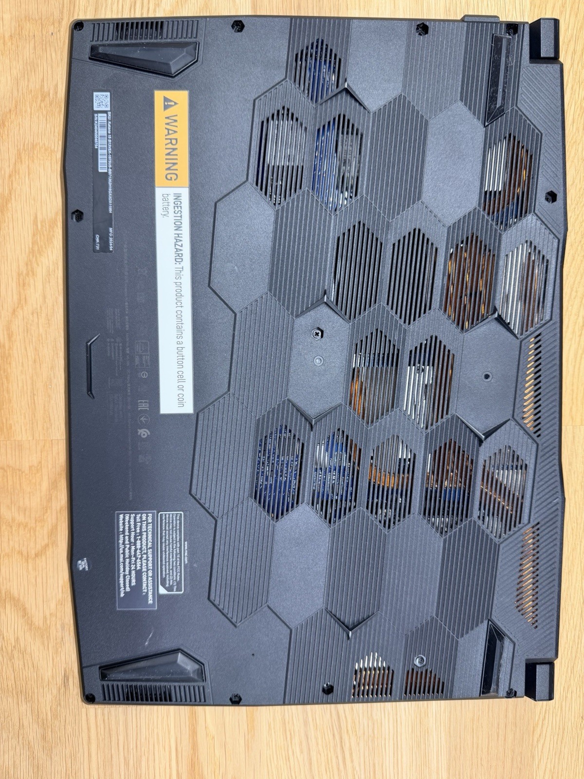 MSI Katana 15 B13VEK-1675US 15.6″ Gaming Laptopi7-13620H 4050 16GB 1TB Win11