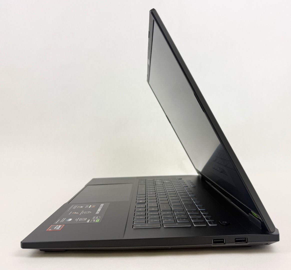 Asus TUF FA808UM-IS74 18″ FHD+ Touch Ryzen 7 260 16GB 1TB SSD RTX 5060 W11H