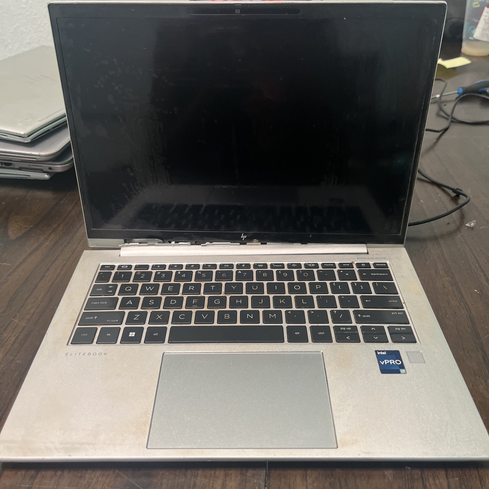 HP EliteBook 840 G10 Laptop i7 1365U 4.7GHz No Ram or SSD no power for parts