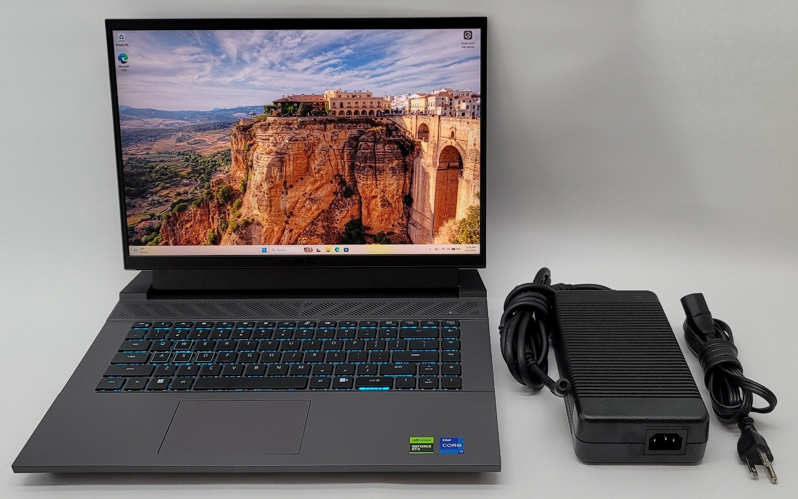 Dell G16 7630 Windows 11 Laptop / i7 13th gen / RTX 4060 / 1TB / 16GB