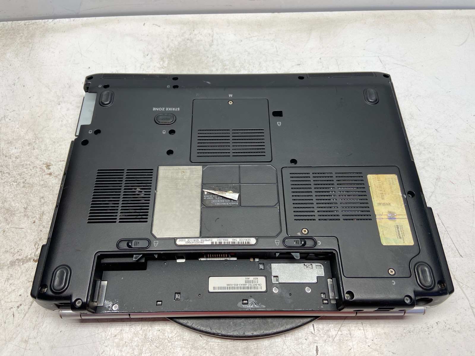 Dell Inspiron 1520 Intel Core 2 Duo 06FD 1.73GHz 1 GB NO HDD