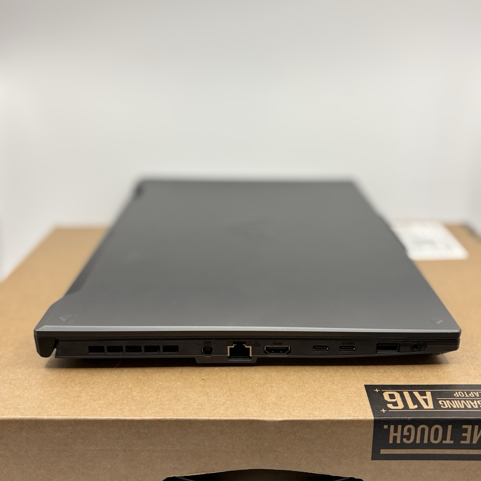 ASUS TUF GAMING A16 FA607N 16″ RYZEN 7 7445HS 3.2GHZ 16GB RAM 512GB SSD