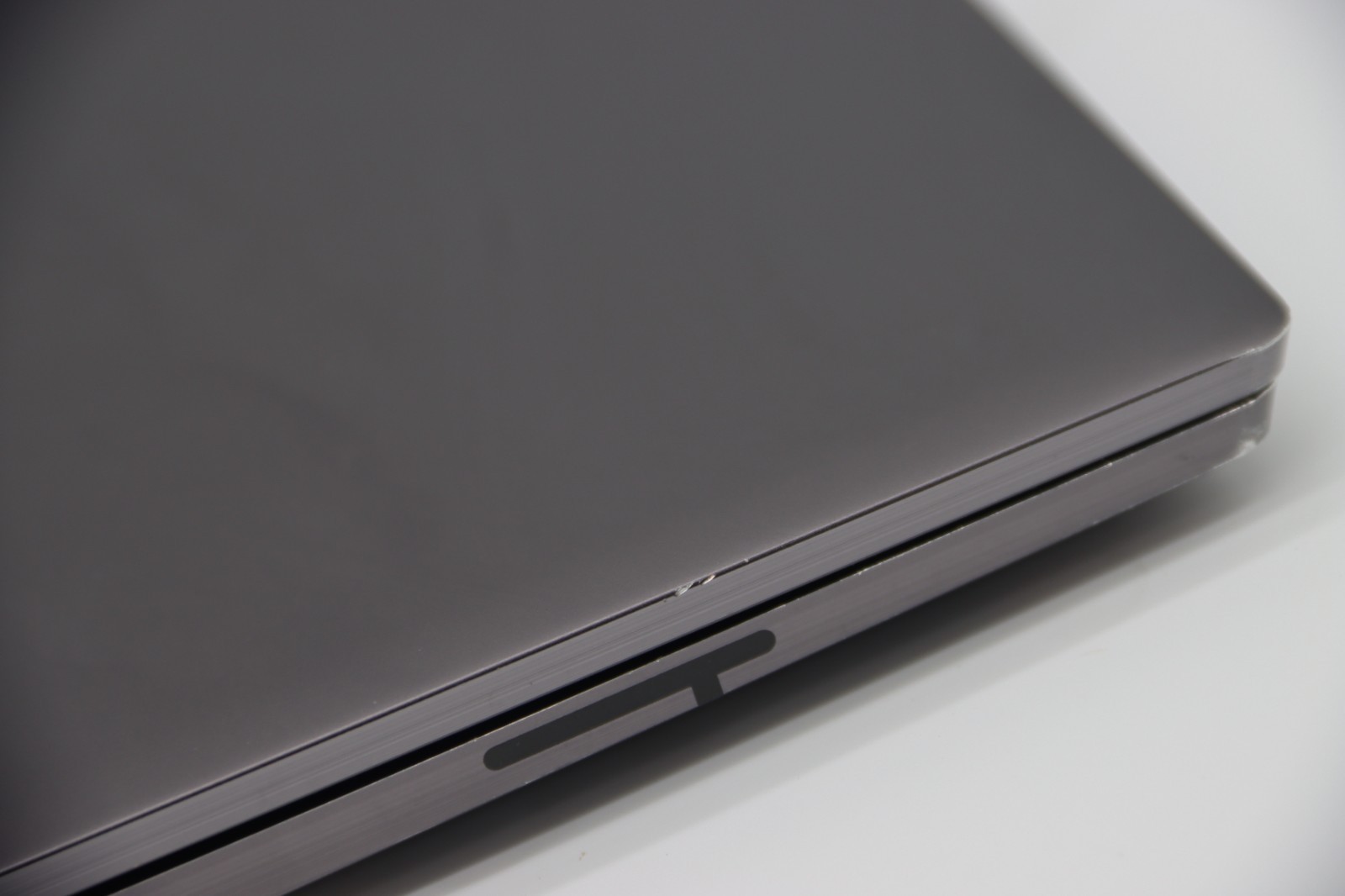 Lenovo Yoga C930-13IKB Laptop 13.9″ Intel Core I7-8550U 12GB RAM 256GB SSD