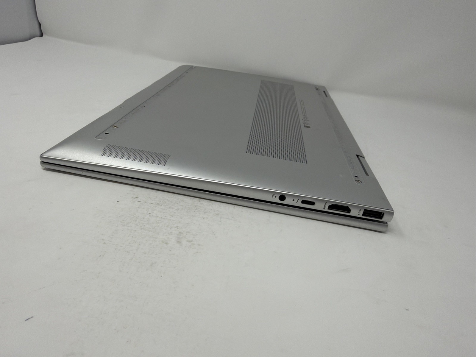 HP Envy x360 Convertible 15m-es1xxx 15.6″ Touch i7-1195G7 16GB RAM 256GB SSD W11