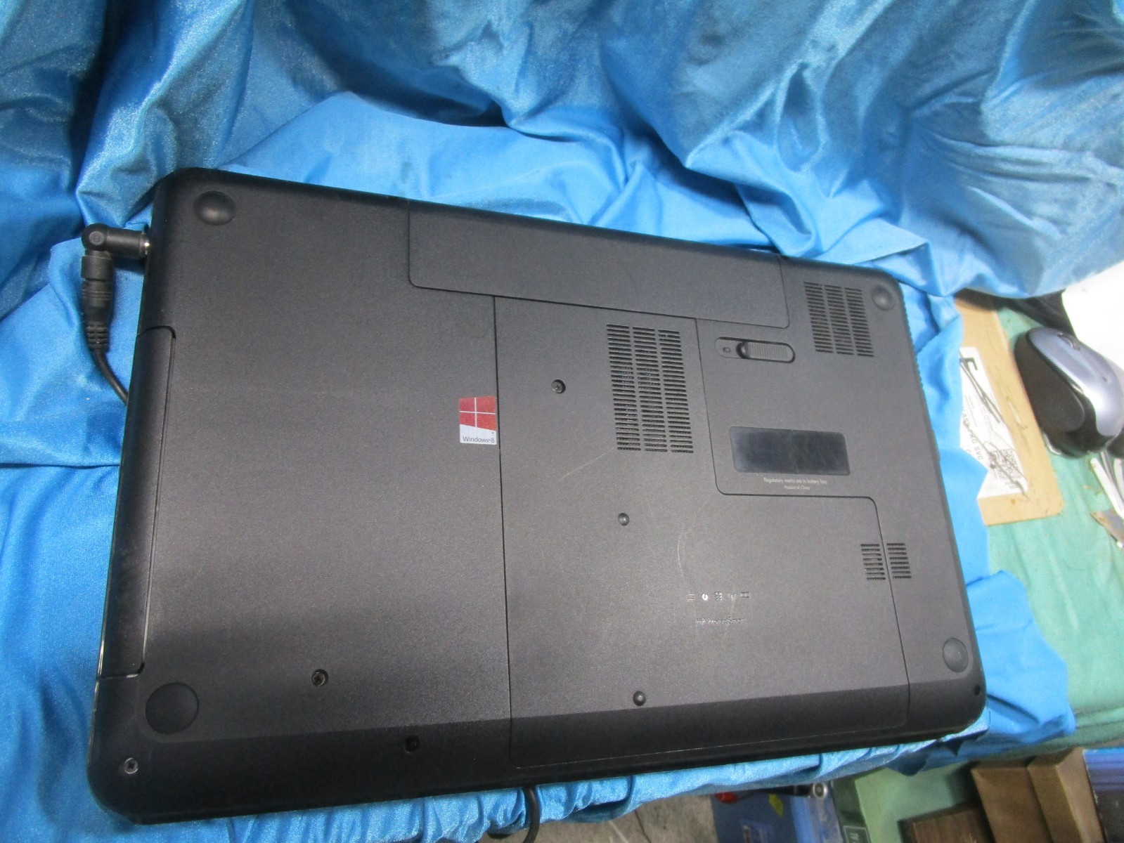 HP 2000-2a22nr E1-1200 8GB RAM 250GB HD 15.6″ AMD 1.4GHz E-1200 PROC-READ