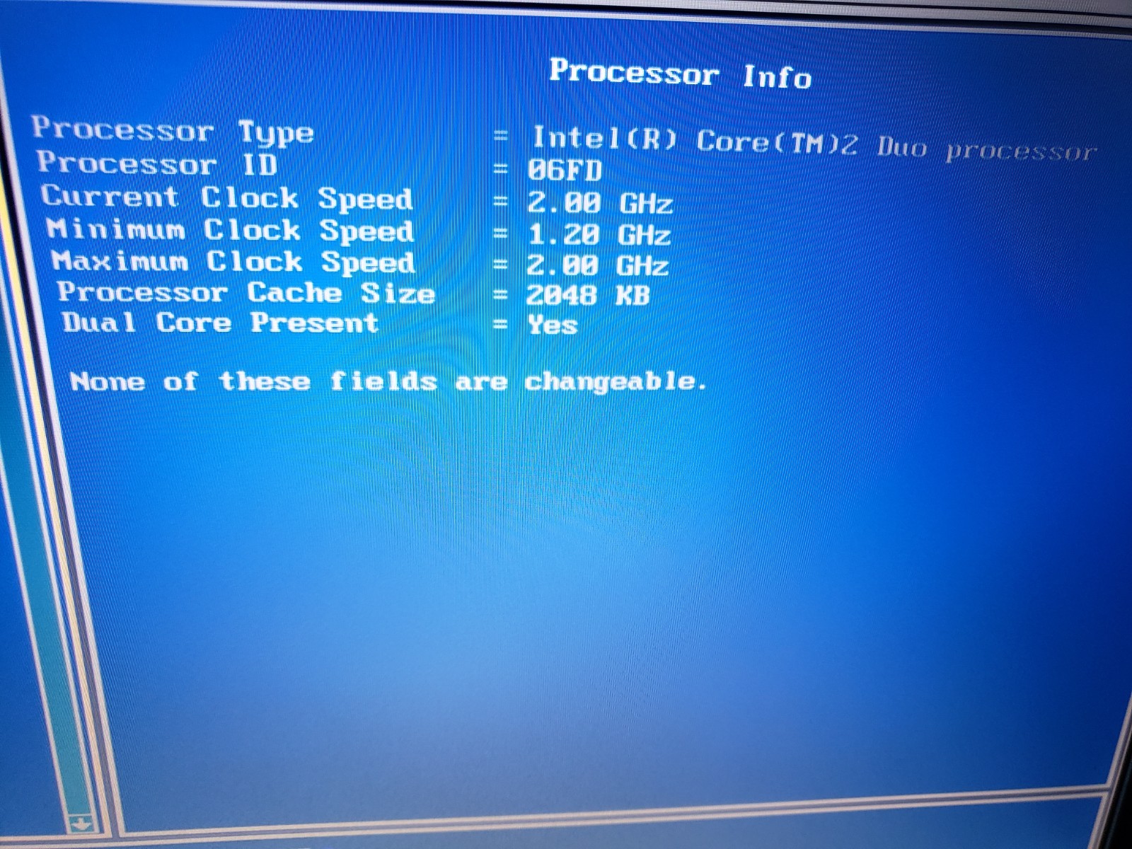 Dell Inspiron 1525 Yellow 15.4″ Gaming Laptop Core2 DUO 2.00GHz 2GB 250GB Vista