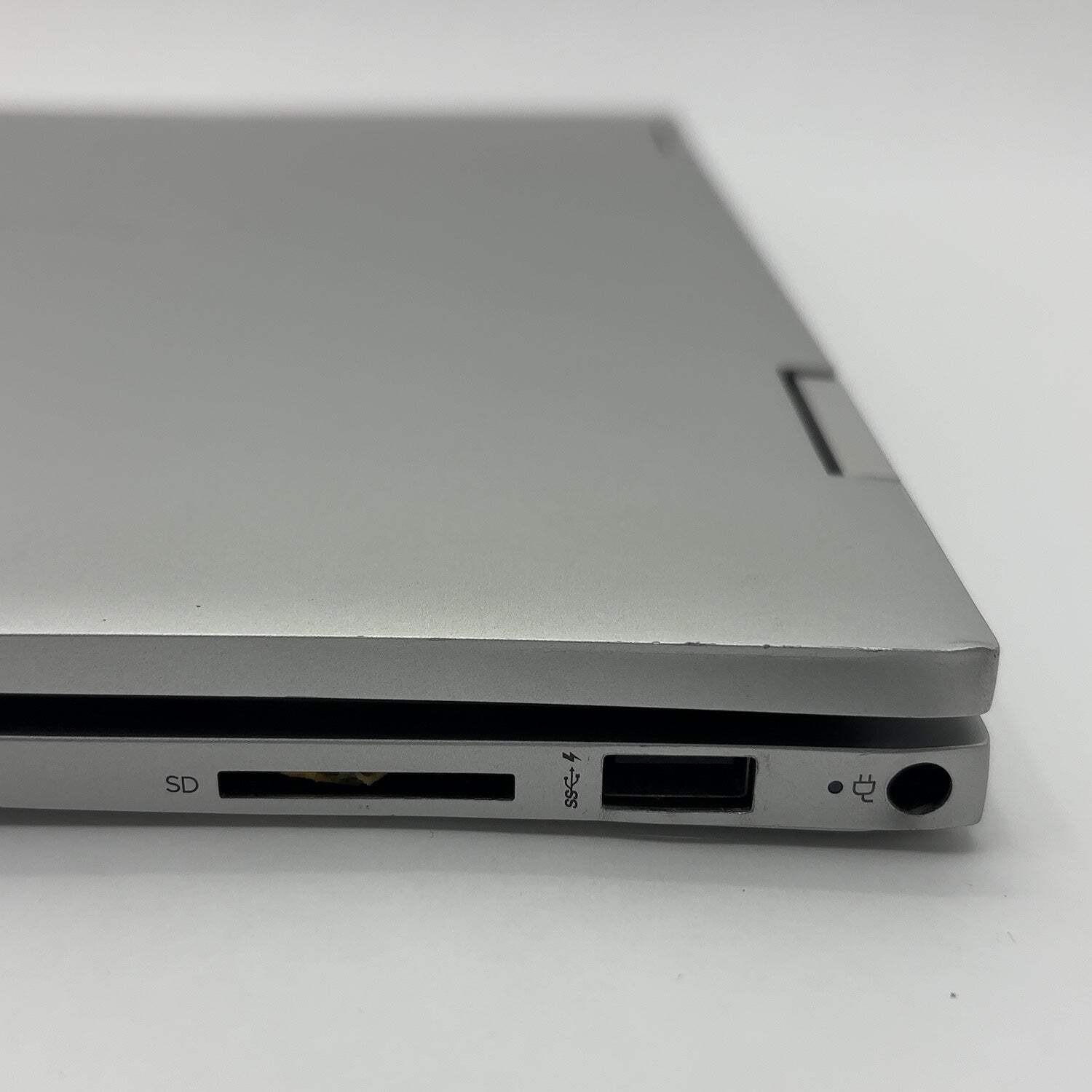 HP Envy x360 15M-ED0013DX 15.6″ i5-1035G1 1.0GHz 8GB RAM 256GB SSD