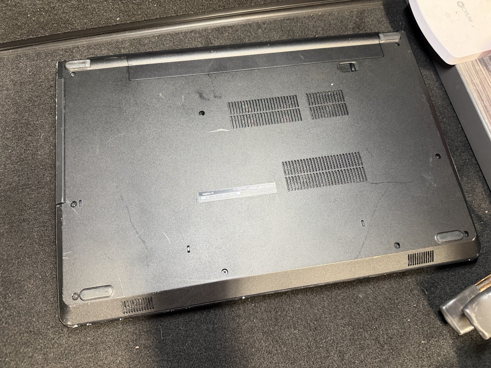 Dell Inspiron 15 3567 15in i5 8th Gen No hard Drive for Parts and Repair