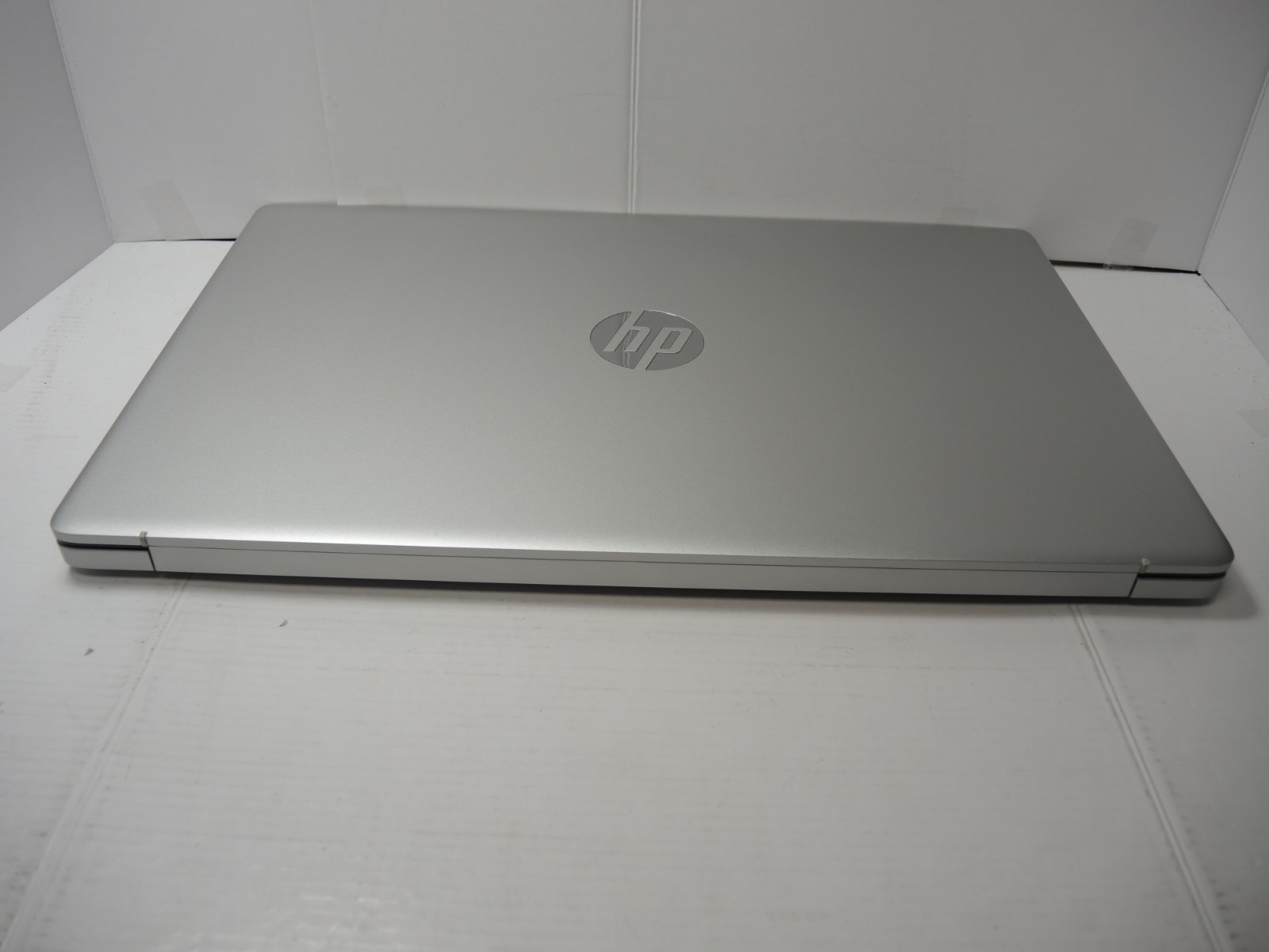 HP 17″ Laptop 17-cp2033dx | Ryzen 3 8GB | DEAD For Parts Repair “AS-IS” No SSD