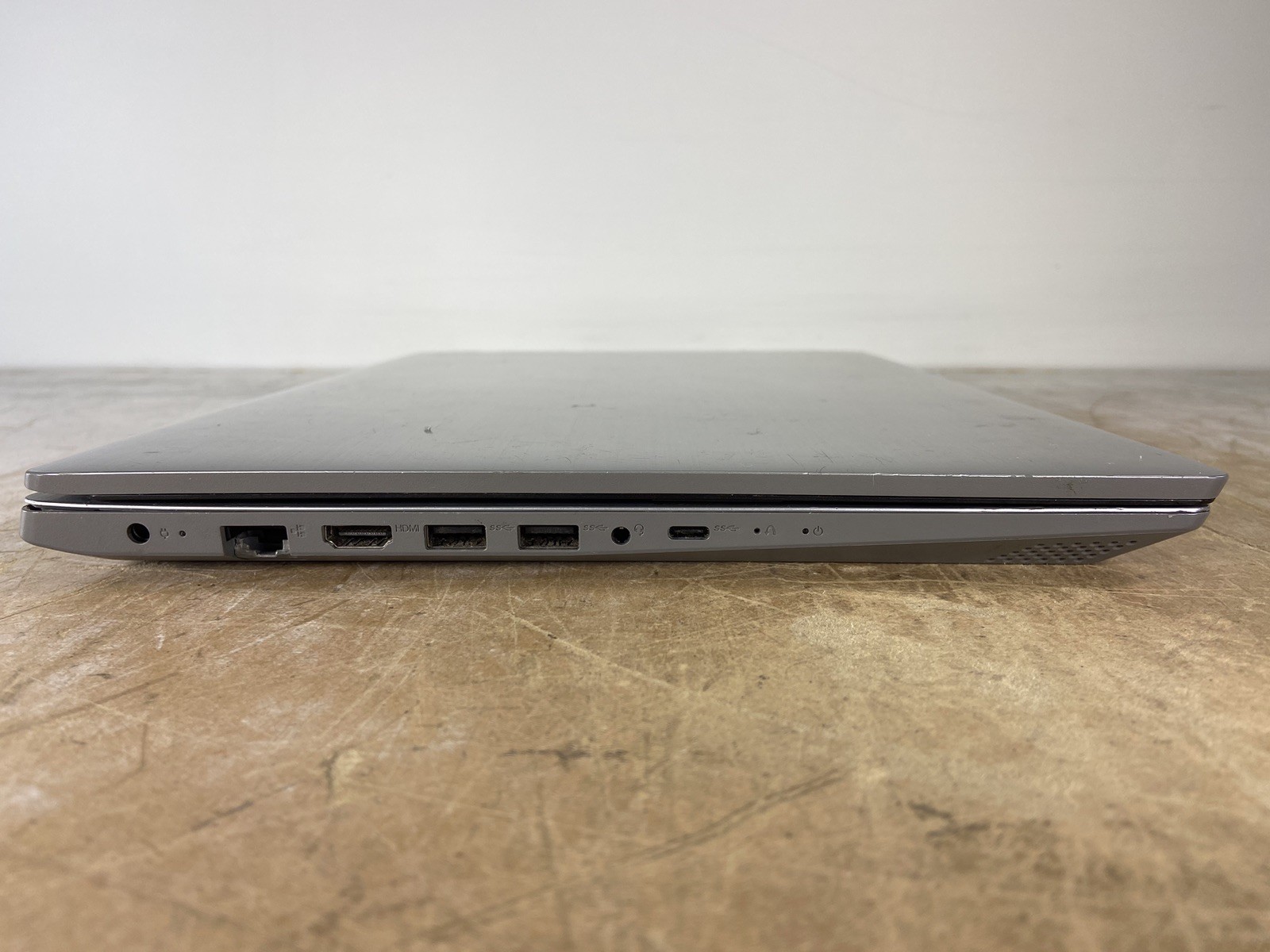 LENOVO IDEAPAD L340-15API AMD RYZEN 3 3200U @ 2.60GHz, 8GB RAM, NO HDD/OS