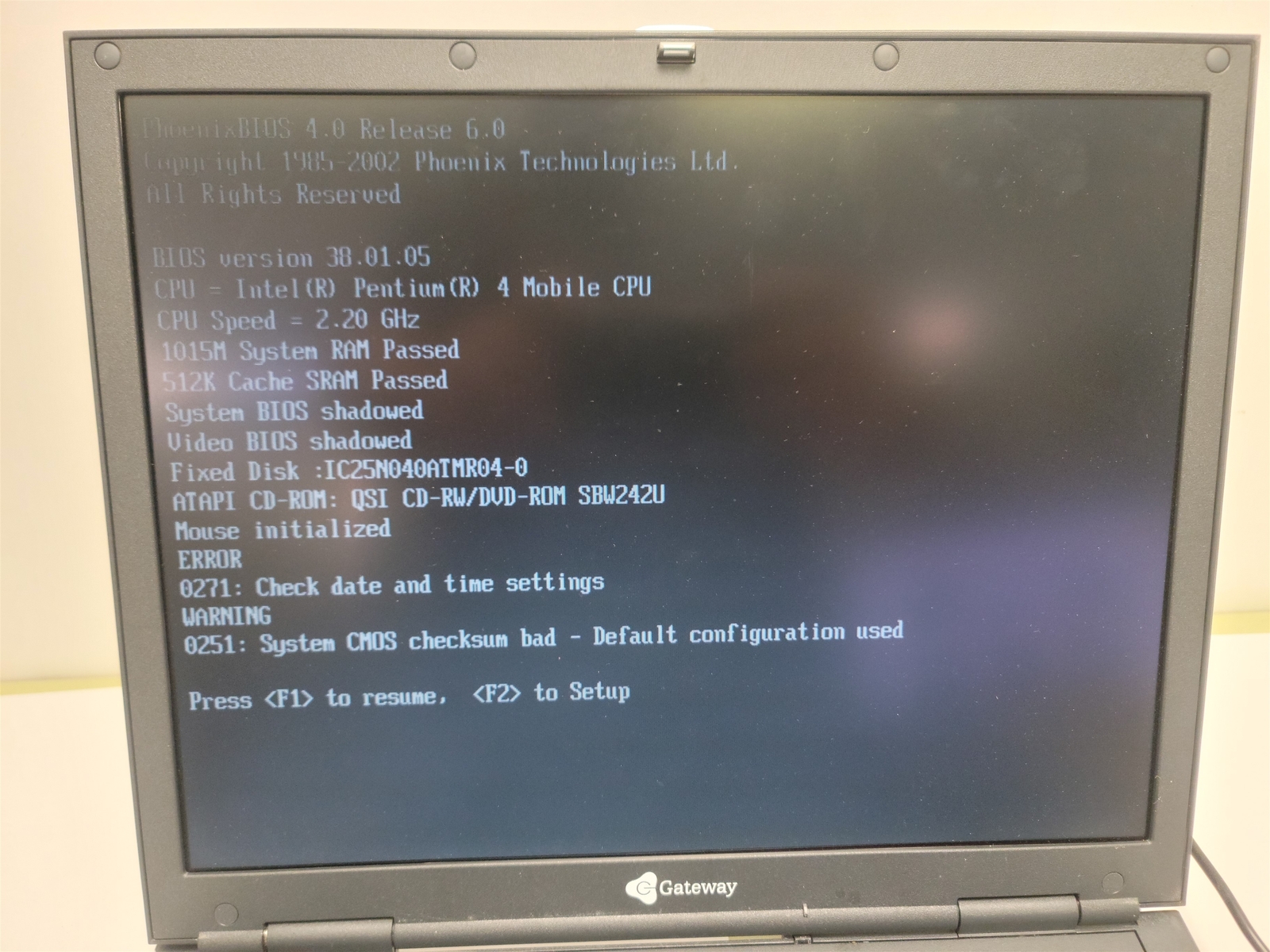 Gateway M305CRV 15″ Laptop , Pentium 4 M 2.20GHz , 1GB RAM, Windows XP