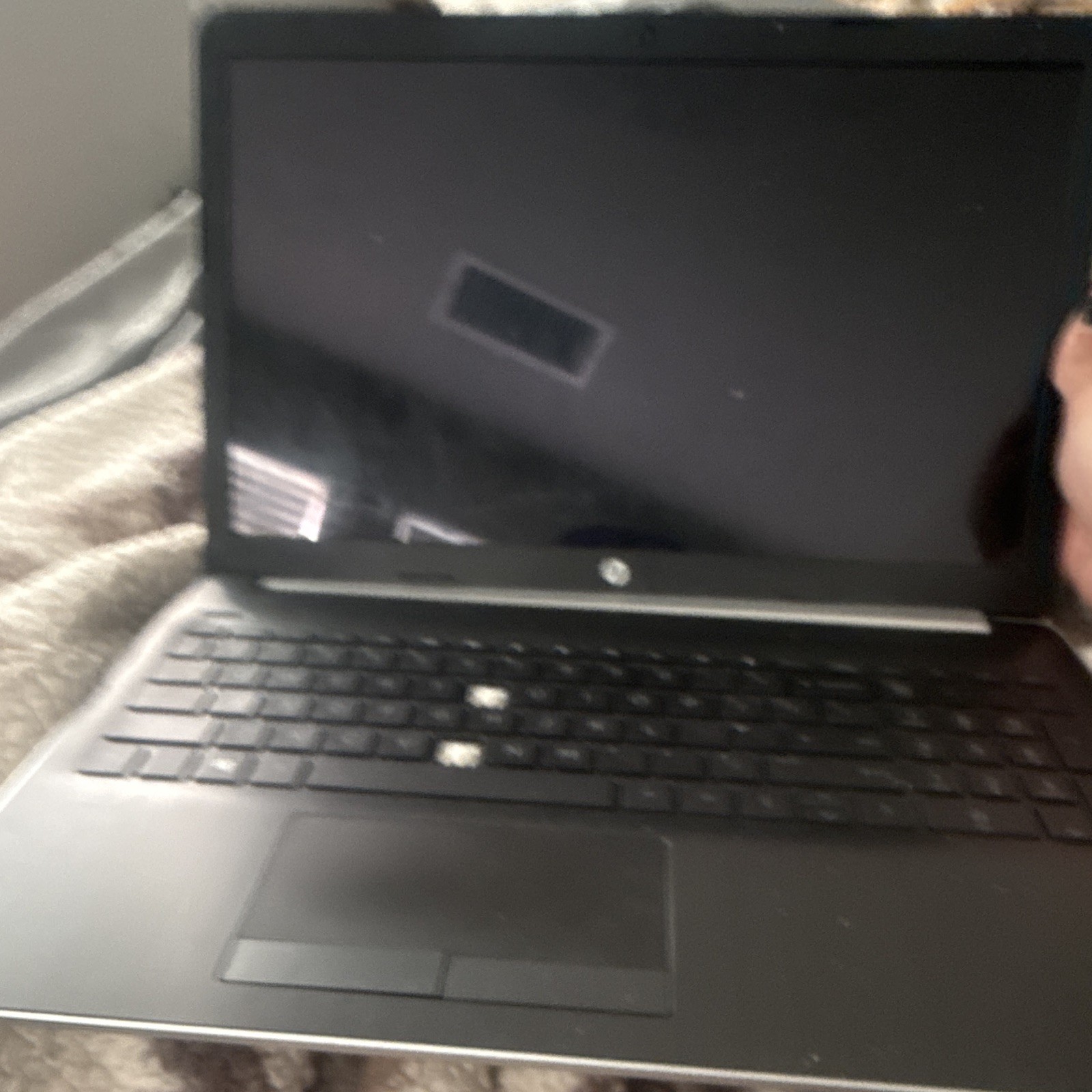 HP Laptop 15-dw0xxx 15.6″ Silver i3-8th Gen 8GB RAM 256GB SSD Win 10