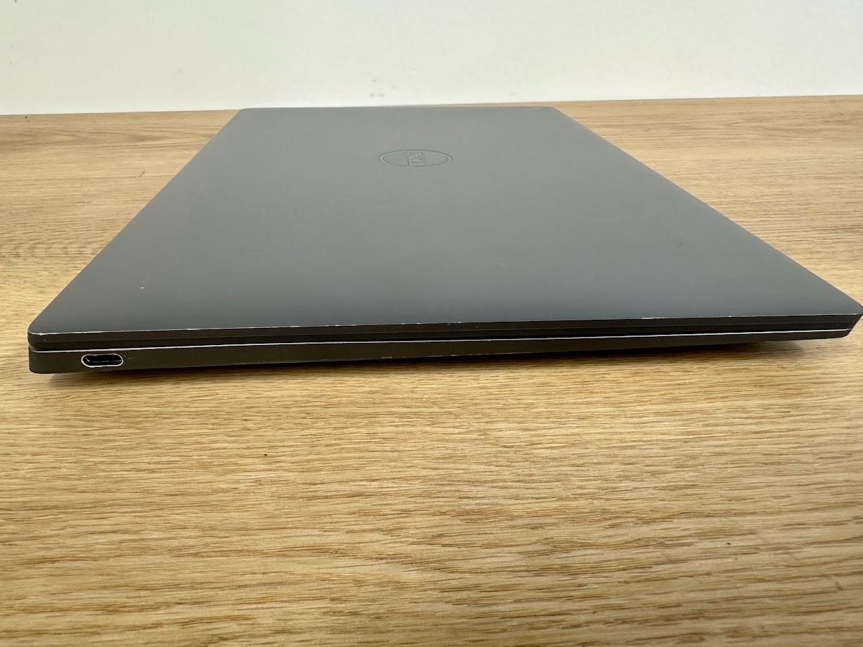 Dell XPS 9320, Core i7 1370P, 32GB DDR5 Iris Xe Graphics, 512GB SSD 2022
