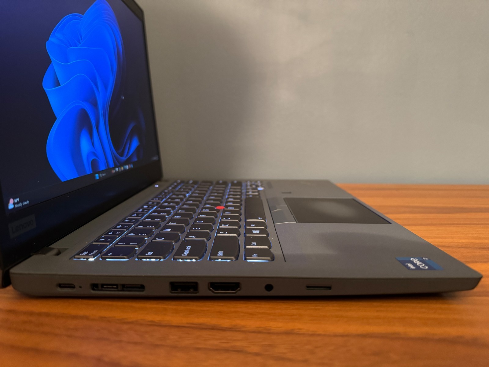 Lenovo Thinkpad T14 Gen 2 Touchscreen Laptop Intel Core i7-1165G7 512GB W11 Pro
