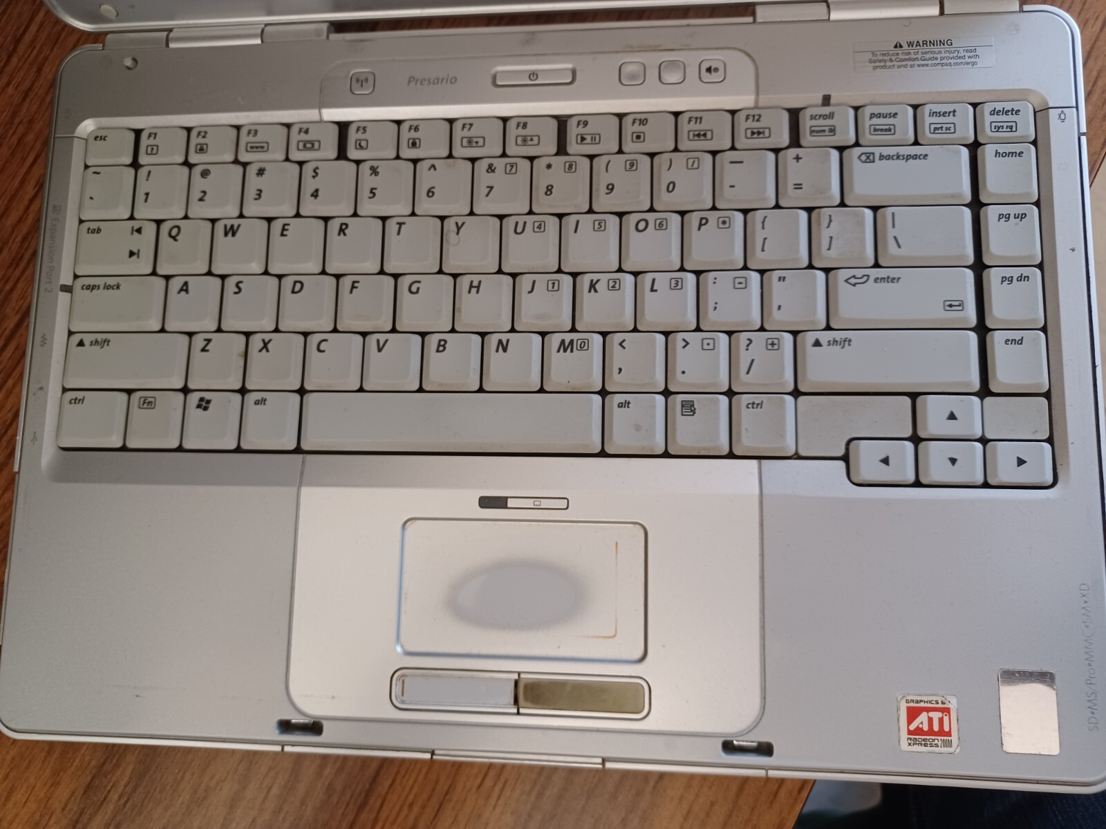 Compaq Presario V2000 AMD Turion 64 @1.8GHz 1GB RAM NO hard drive or power cord