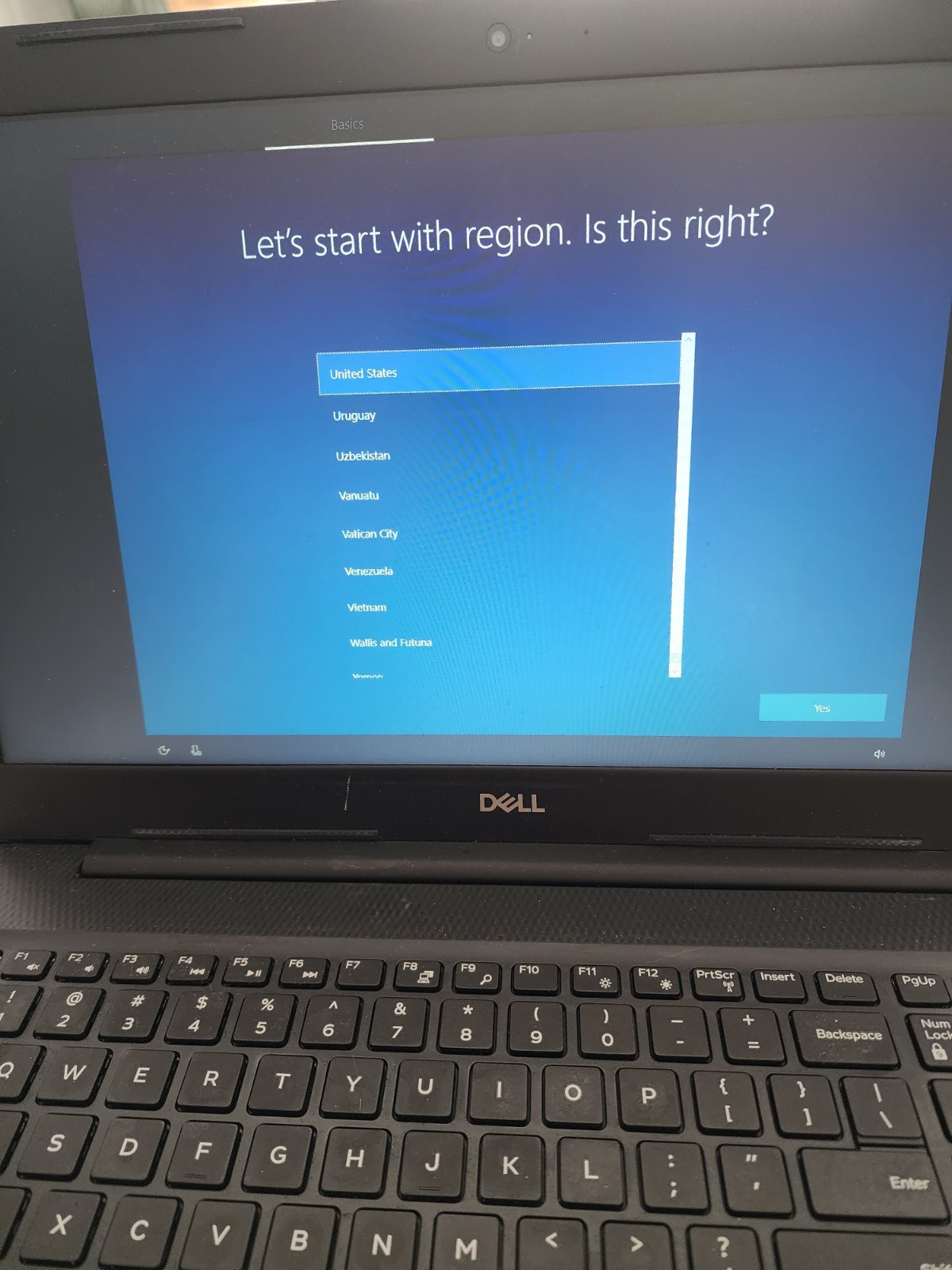 Dell Inspiron 3584 with Charger, Works Great