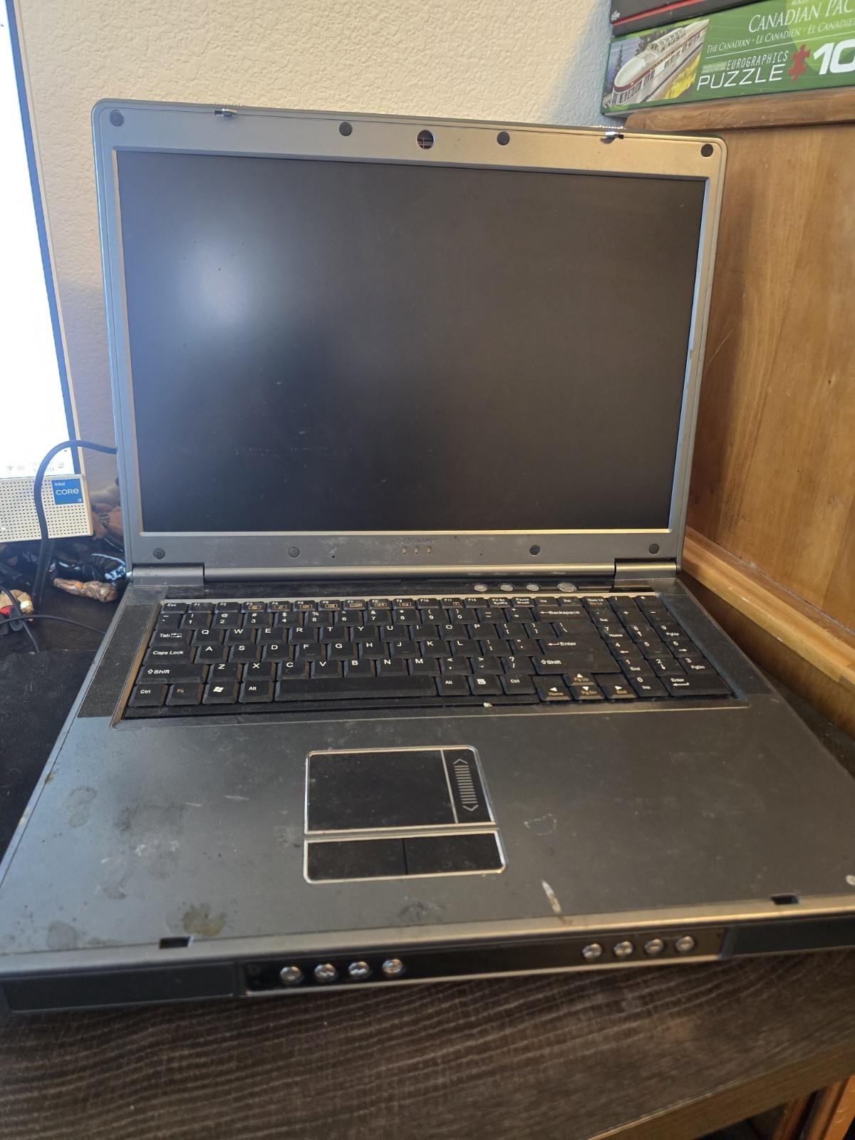 Alienware Area-51 M9700 17in AMD Turion 64 X2 2.0GHz 1GB 120GB XP Pro Black