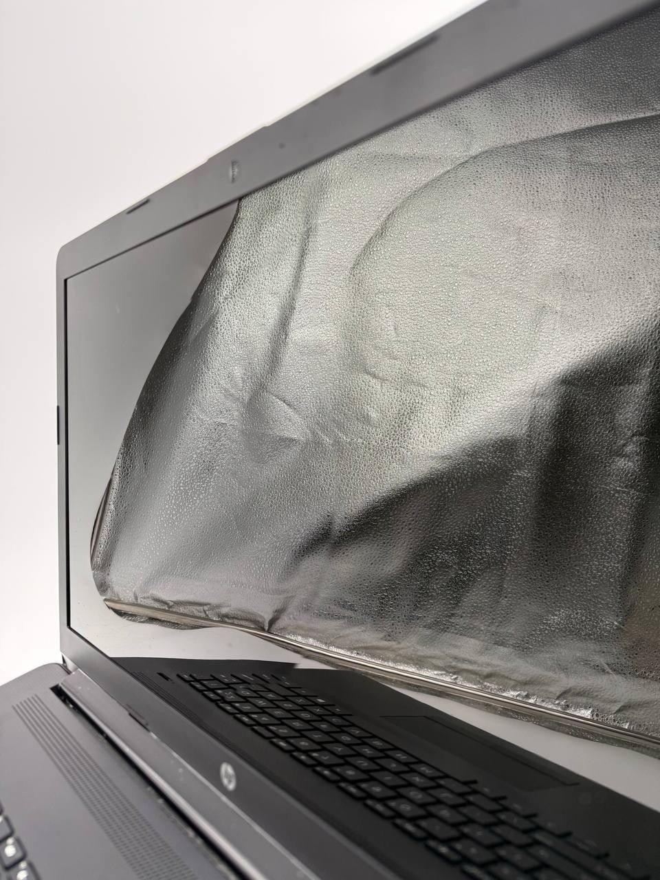 HP 17-by1053dx 17.3” Laptop Intel Core i5 — Read — Parts/Repair
