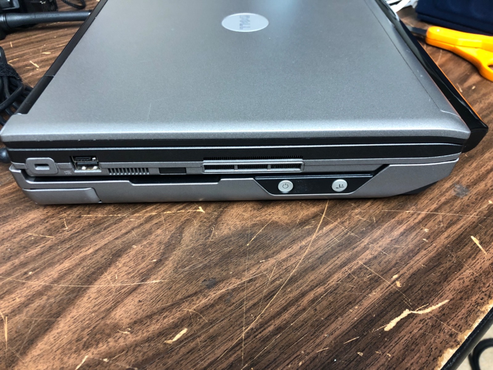 Dell Latitude 410 laptop W/ docking station.