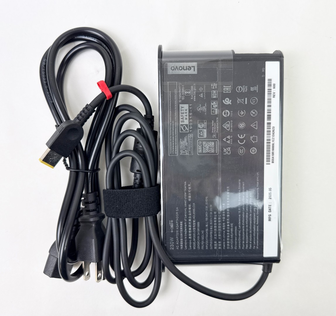 Lenovo LEGION 7 15IMH05 Gaming 15.6″ 240Hz i7-10750H 16GB 2TB SSD RTX 2080S W11H